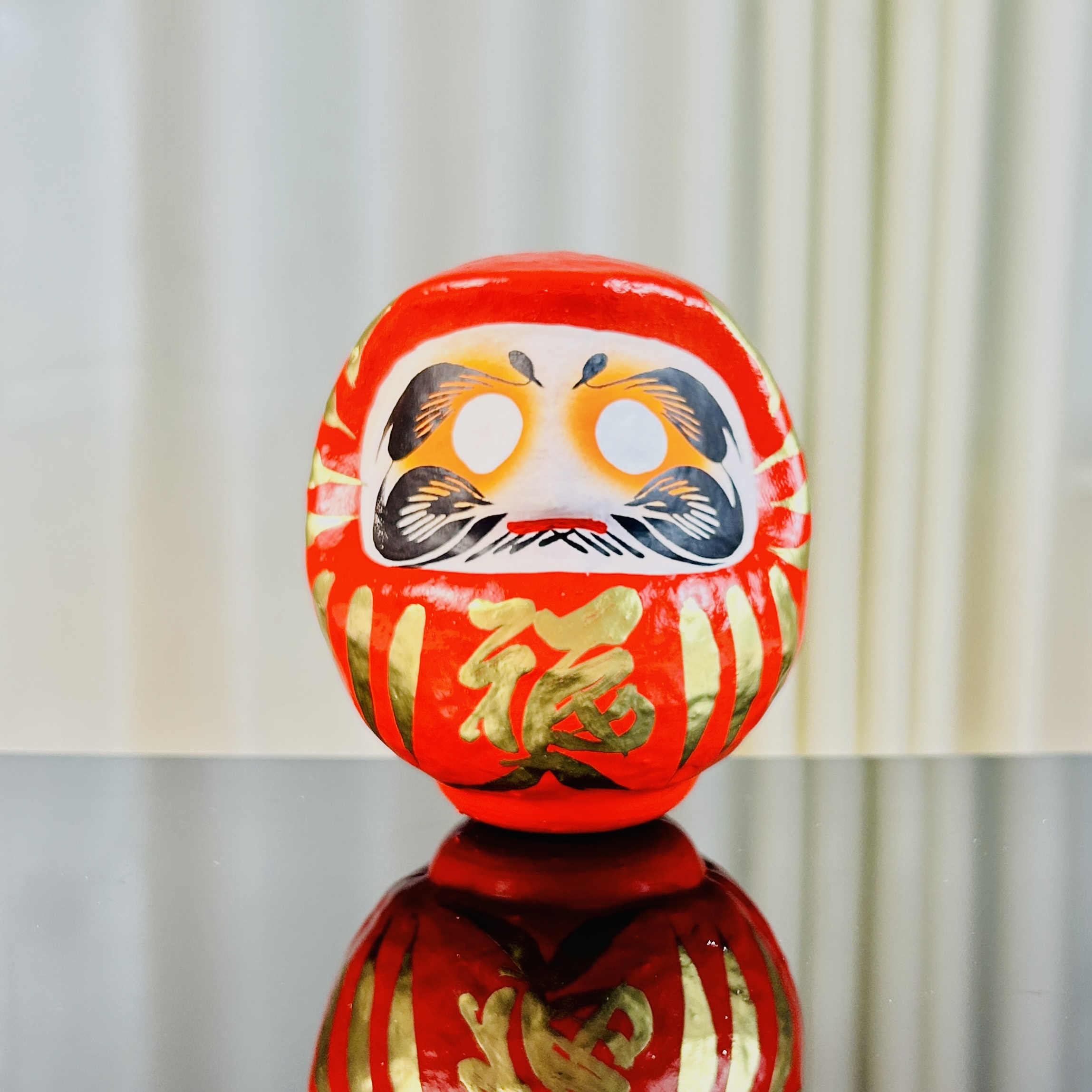 Daruma (ดารุมะ) สีแดง ขนาด 11 ซม. พระเครื่อง  เครื่องรางนำโชคญี่ปุ่น  ความสำเร็จ ความเจริญรุ่งเรือง แต่งบ้าน แต่งร้าน เสริมฮวงจุ้ย